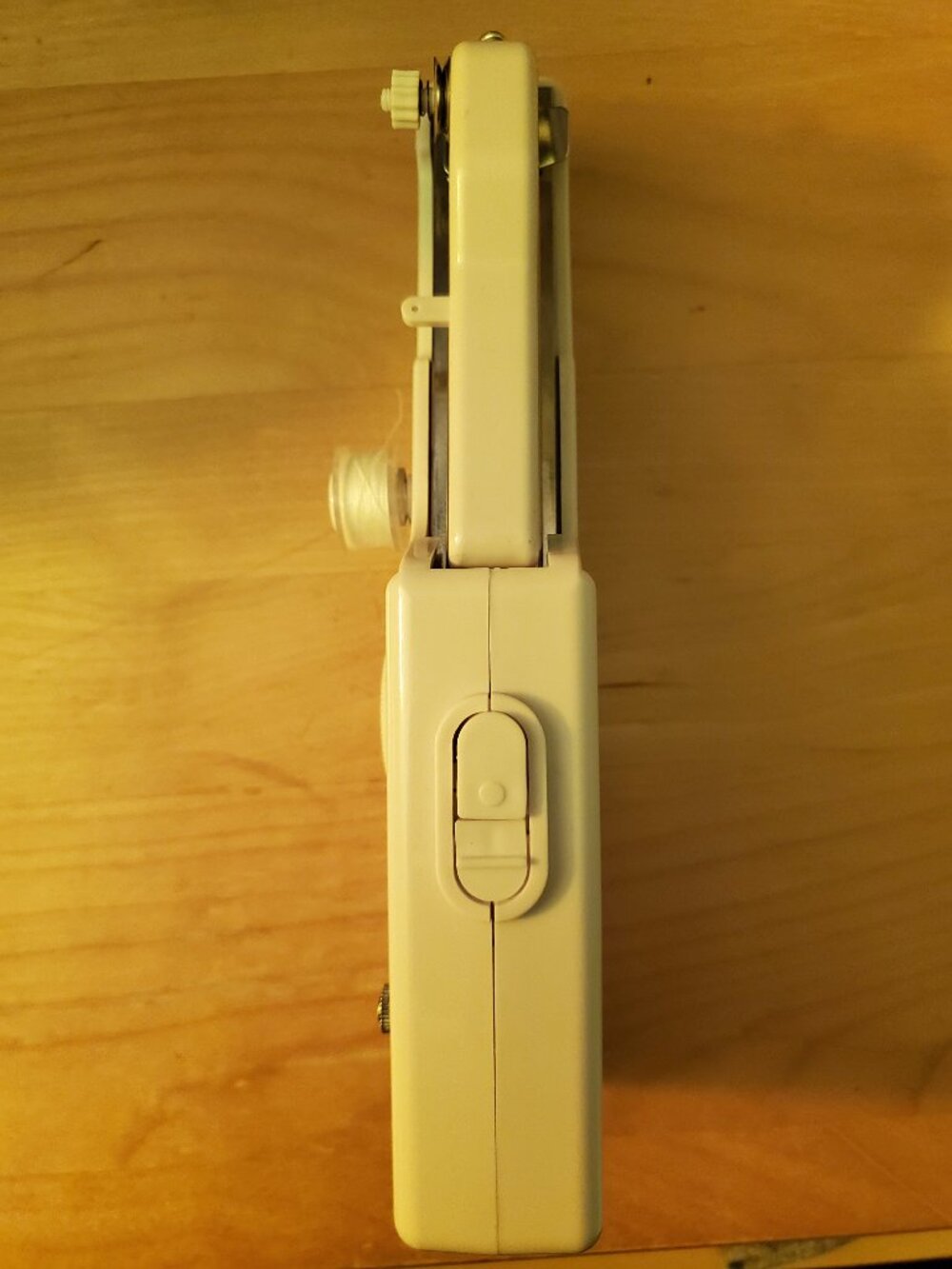 Handheld Sewing Machine - Picture 9 of 10